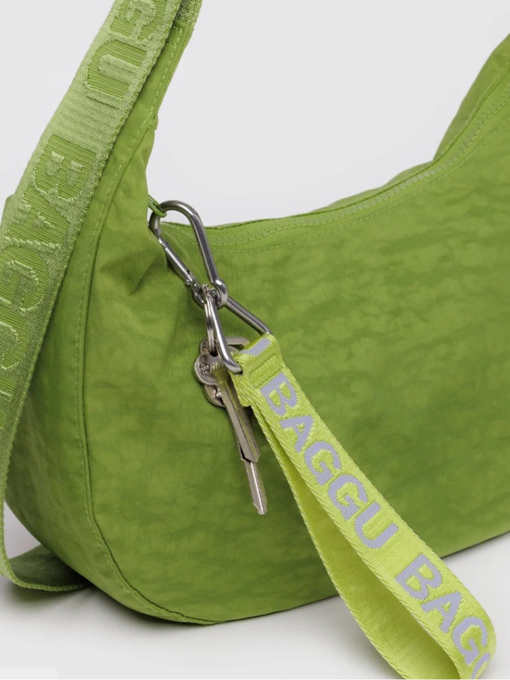 BAGGU Logo Keychain In Citron - Picture 3 of 6